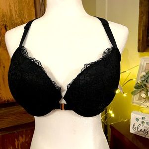 Lacy Black Bra 40D
